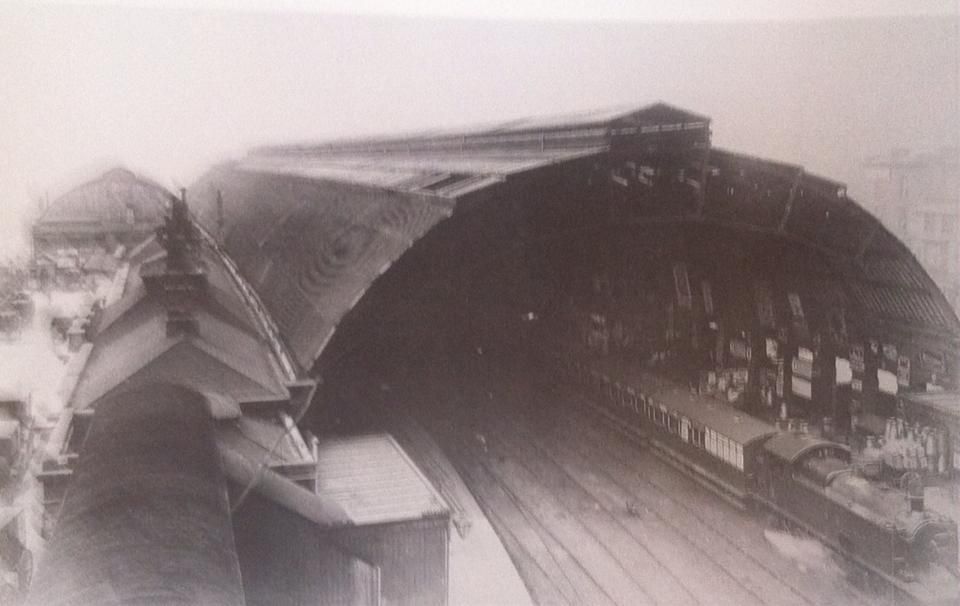 Brumpic's tweet photo. Snow Hill before rebuilding in 1913 https://t.co/BC2y6n2OSS