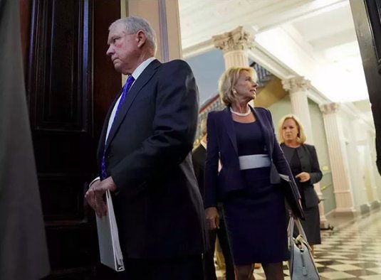 educationweek's tweet photo. A firestorm erupts as DeVos weighs if districts can buy guns with #ESSA funds.
"We’re going waste money now on a danger we’re inserting into the classroom?" said Janet Robinson, the Newtown schools superintendent at the time of the Sandy Hook shooting. https://t.co/3MI8NYNH04 https://t.co/MRbhsLQSNZ