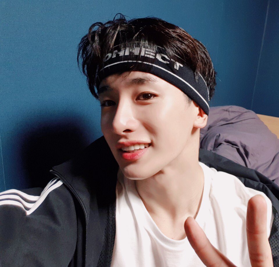 OfficialMONSTAX's tweet photo. [#원호] 몬베베 저숙소 도착해써요 잘자요 https://t.co/lYrDmNRs4h