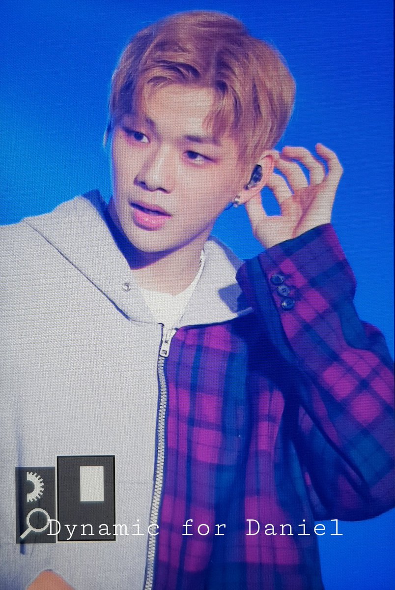 DYNAMIC_1210's tweet photo. 180825 One the world in Taipei #강다니엘 #워너원

캥거루넘져아ㅜㅜ https://t.co/bFdDfcNePZ