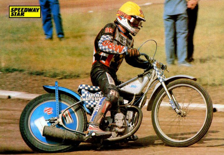 UprightSpeedway's tweet photo. It's @stevelaws1uk in 1987 & Aub Lawson a bit before that 😜#SameNameGame. 1st right was @jawa998 https://t.co/h6f85cZH8t