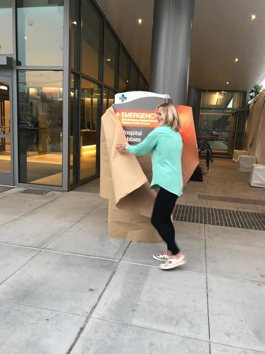 SutterHealth's tweet photo. Happy first day to #CPMCMissionBernal! 🎈🎈 https://t.co/xALBpDLAXn