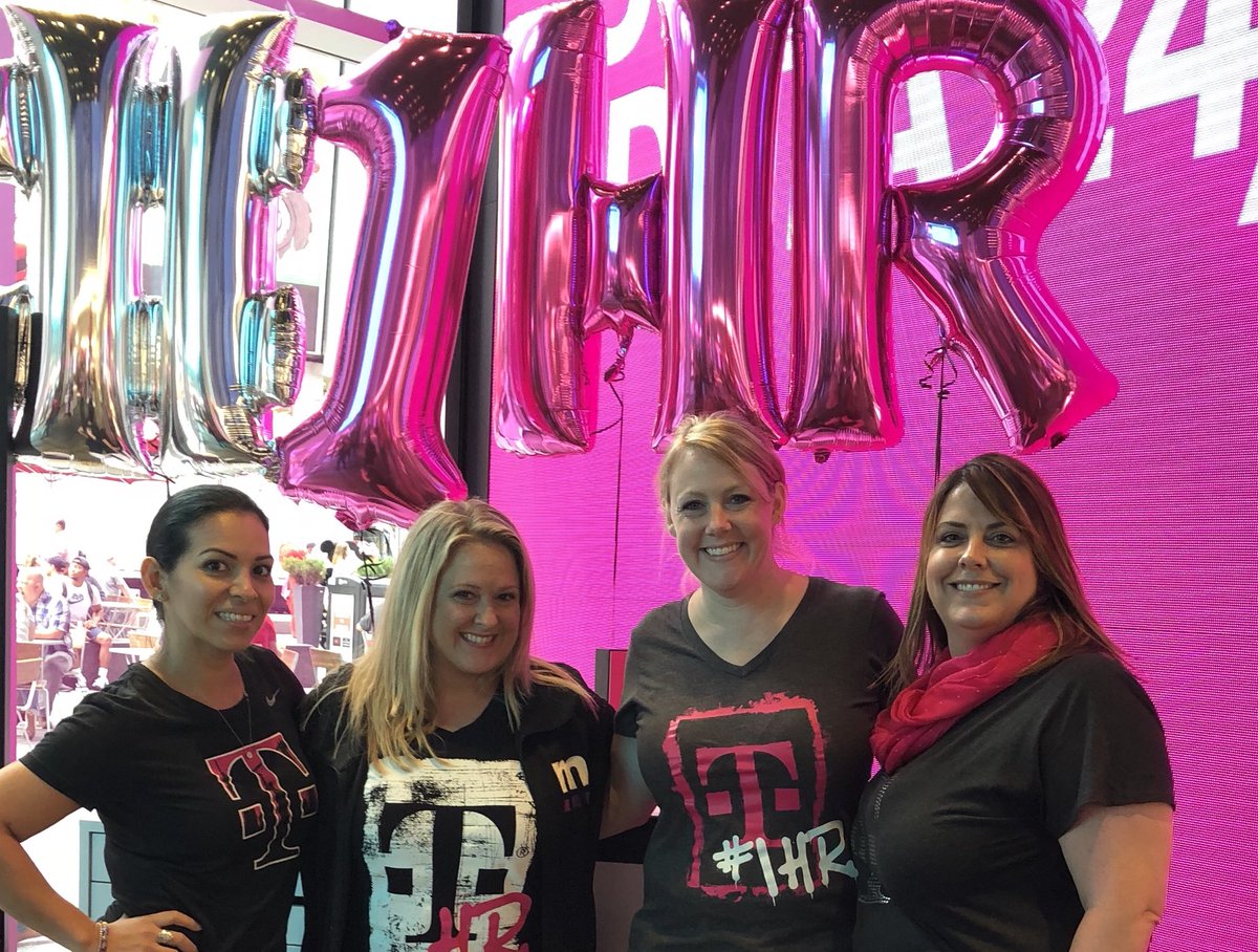 When colleagues meet at the first time at SHRM2017... reconnect— #1HR - <a href="/carley_nasis/">Carley Nasis</a>, <a href="/summer_moltzan/">Summer Moltzan</a>, <a href="/JohannaVillNYC/">Johanna Villacres</a>