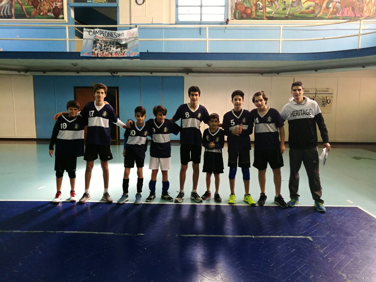 VoleyGeba's tweet photo. Inicio de la jornada de #voley masculino @VoleyGeba vs Def de Moreno categoría sub15 @metrovoley https://t.co/GpG1ukx49f