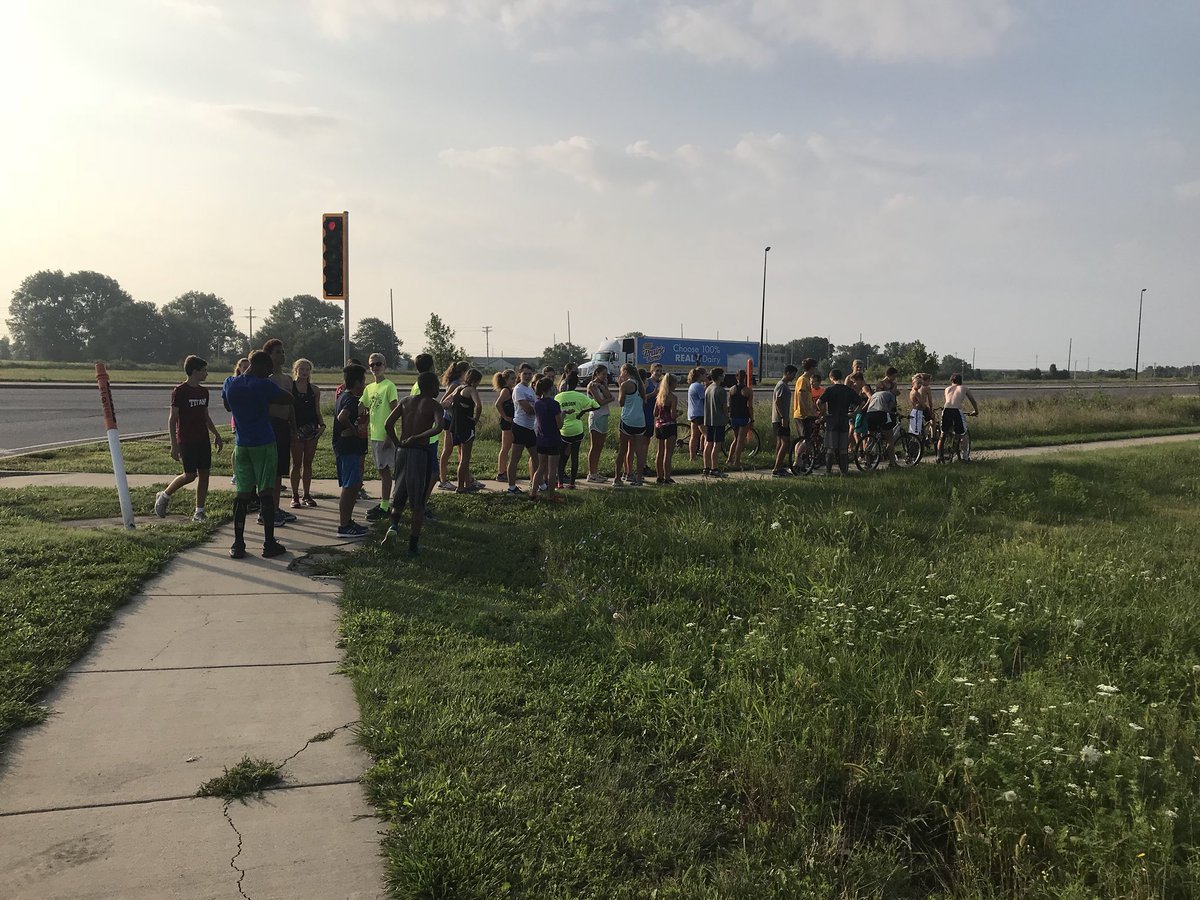Scheels run today was a success! (Except for that collision with a biker on warmup of course...) 10 Miles in the books and a great day for the team. Can’t wait to see this crew race next weekend! #GTXC #Believe