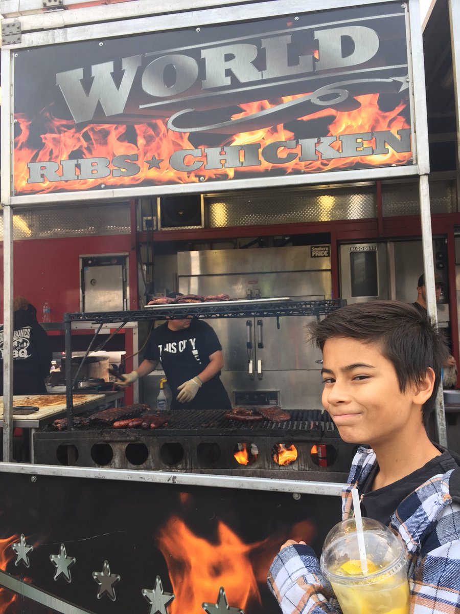 <a href="/mhribfest/">Medicine Hat Ribfest</a> <a href="/BBBSMedicineHat/">BigBroSisMedHat</a> need to eat, great selection, great cause <a href="/Medicinehatmall/">Medicine Hat</a> with <a href="/lucberiault/">Luc Beriault</a>