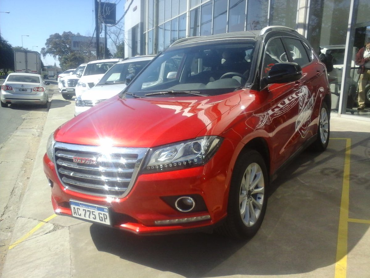 touristarg's tweet photo. #Ahora
Capacitación para compradores de @havalargentina en #CarOne Ituzaingo dictada por Eduardo Smok de Auto al Día
.
#autos #haval #motor #capacitacion #autoaldia #touristarg #instamotor
.
👉 #experienciatouristarg https://t.co/L2Rp2AFyLR