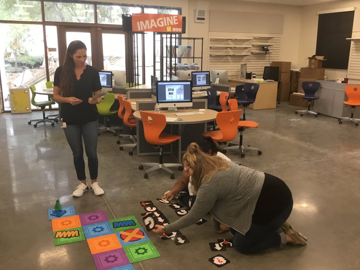 beththomas's tweet photo. Creativity Lab teacher training day! "Now I remember how fun it is to learn and play!" #CLS #SMARTLabs @STEMatND #CatholicEdChat #LetsGoCode #Botley #Animationish #Vernier #SnapCircuits #ZoomTools https://t.co/7E1AZZvFFP