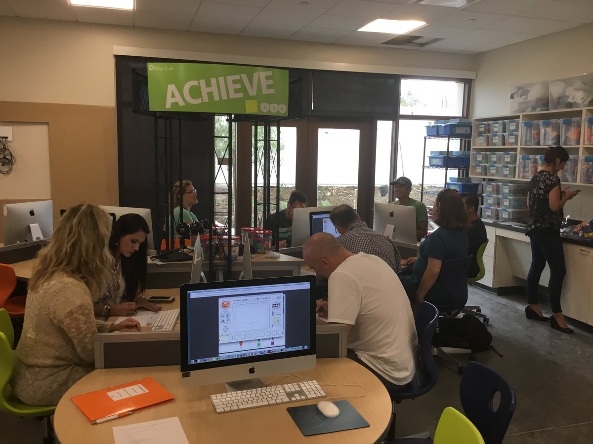 beththomas's tweet photo. Creativity Lab teacher training day! "Now I remember how fun it is to learn and play!" #CLS #SMARTLabs @STEMatND #CatholicEdChat #LetsGoCode #Botley #Animationish #Vernier #SnapCircuits #ZoomTools https://t.co/7E1AZZvFFP