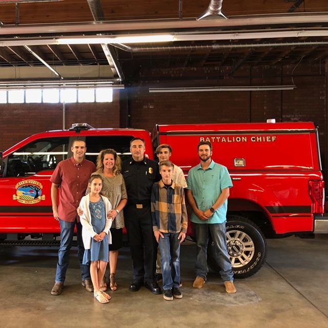 FCFL4403's tweet photo. Congratulations to our newest Battalion Chief, Brian Salce! #4403 #promotion https://t.co/2kVeqMM5Px https://t.co/zLHv9ePMkp