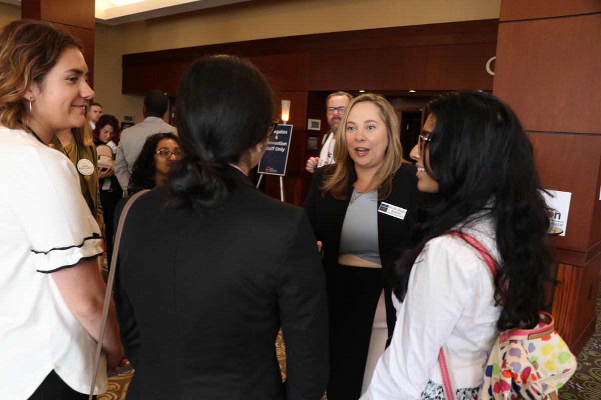 SarahRiggsAmico's tweet photo. Meeting young leaders at the #DPGConvention #GeorgiaThriving #gapol #SarahforGeorgia #TheFutureIsFemale https://t.co/IXD5Q8xTUY