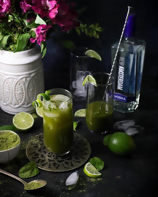 gannskitchen's tweet photo. How do you feel about matcha drinks? If you love them, these Matcha, Mint &amp; Lime cocktails are for you. 🍸 ⠀
⠀
https://t.co/qKyMYJtqGS⠀
⠀
#cocktailsofinstagram #matchafordays #matchadrinks #greendrinks #greencocktails #matchamint #uniquecocktails … https://t.co/VEsfY3OMSK https://t.co/0qnjluPOcK