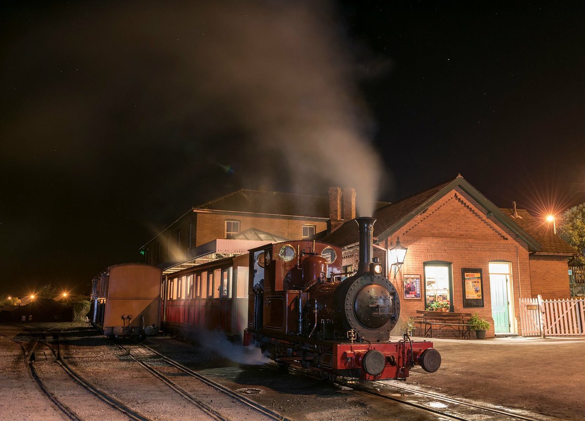 TalyllynRailway's tweet photo. Our first departure on ‘late night steam’ leaves #Tywyn at 17.25, and then hourly from 6pm til 11pm.  For those who enjoy #nocturnal activities the last train arrives back at 1.17am!  #trytostayawake #latenightsteam 
📷 D Turner https://t.co/zexq8JV640