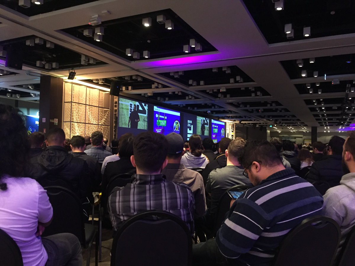 braziljs's tweet photo. Kyle Simpson apresentou diversos trabalhos anteriores na sua palestra 🙌🏽 https://t.co/swtCc5GLgY