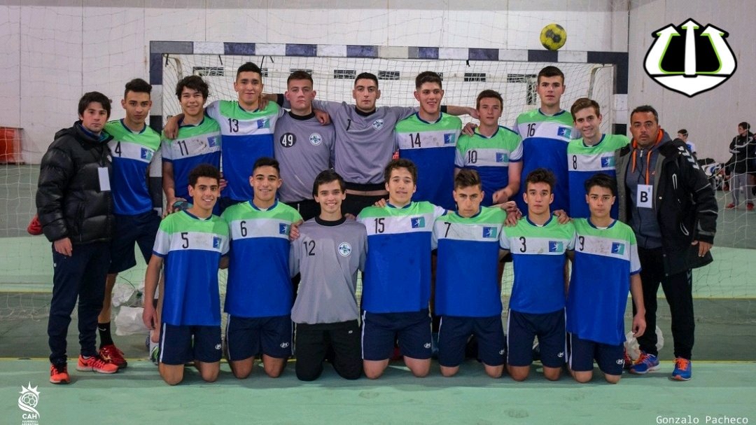 tridenteweb's tweet photo. #Handball Con los alvearenses Agustín Sánchez, Carlos Gatica y Nicolás Moreno, la #ASABAL se consagró campeona del #ArgentinoJuveniles en Chapadmalal. Vencieron 32-28 a #Chubut en la final de la divisional Juveniles "B" y ascendieron a la "A".
¡Felicitaciones! 👏🏼👏🏼👏🏼 https://t.co/b2C5C9G69s