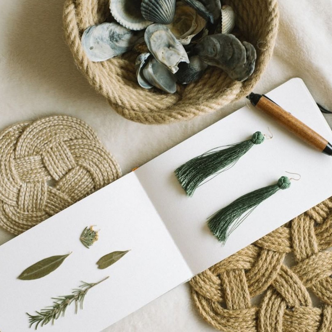 her_worth's tweet photo. Beautiful Tassel Earrings and Cotton Trivet from @FreeleafLtd
.
To purchase: Go to our website and click Marketplace https://t.co/xdhBXlnwC7 https://t.co/1xOawUiW92