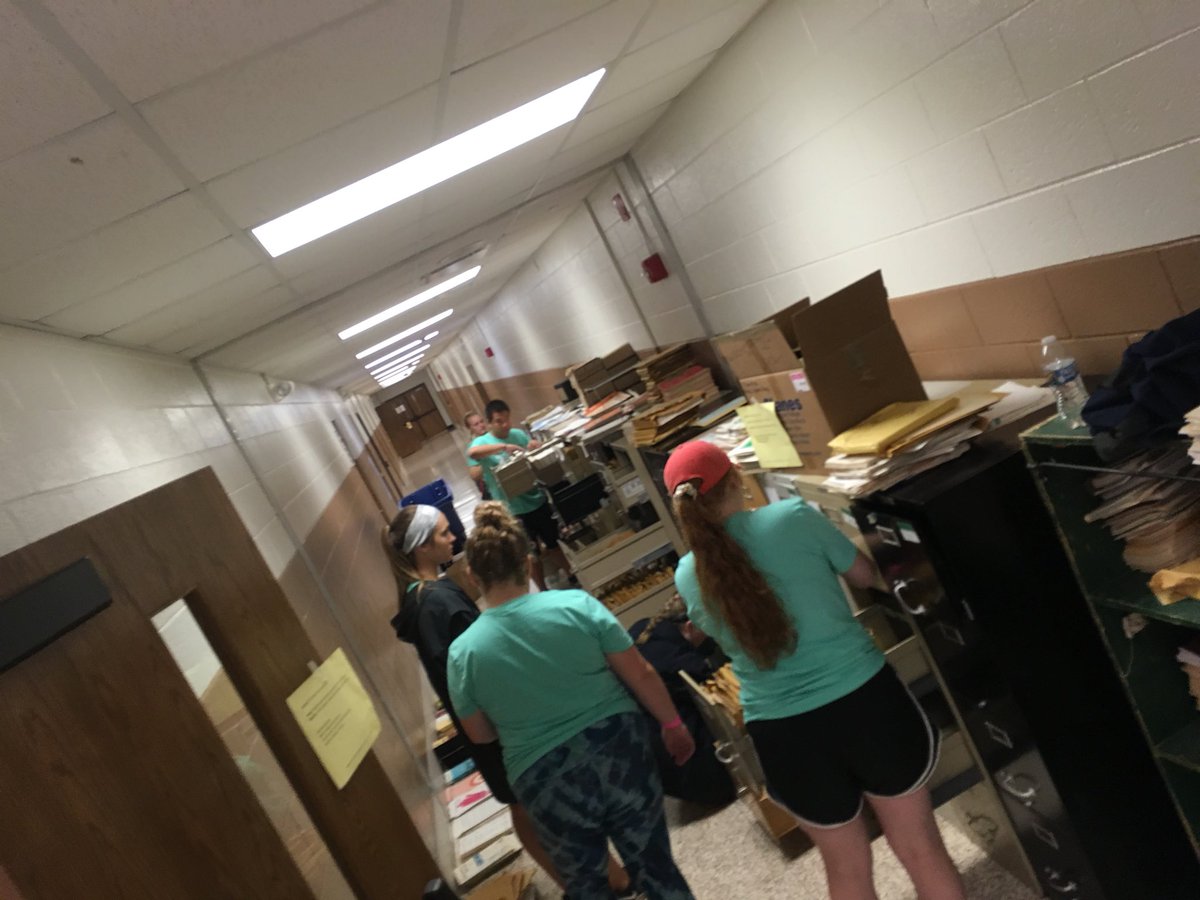 Shortridge's tweet photo. @butleru freshmen helping ya prepare a catalog of music for our visual and performing arts programs! #ButlerServes https://t.co/h4SfGNTSAf