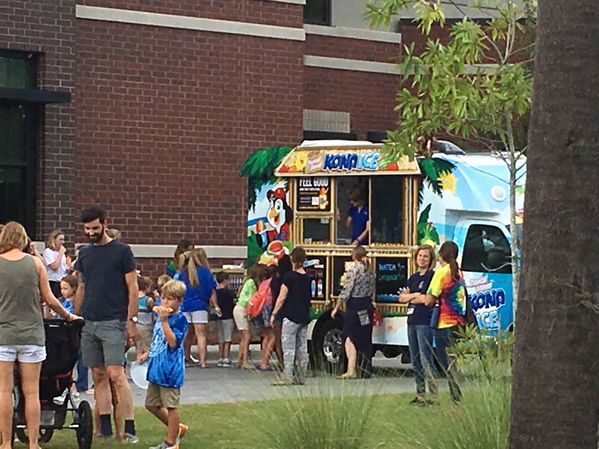SASMSCharleston's tweet photo. Back to School Bash was great! https://t.co/kZ4QVMSBc2