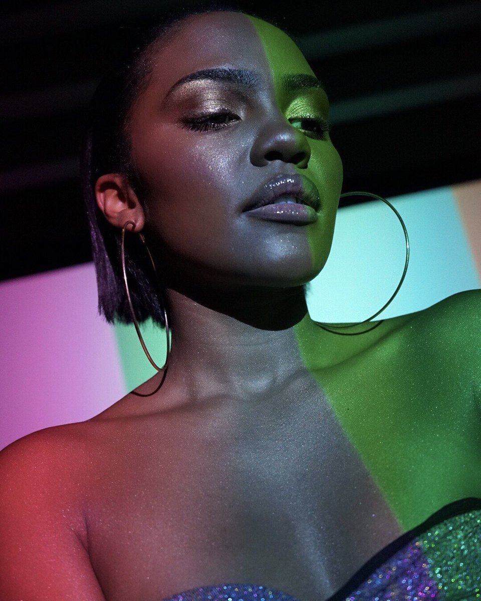 chinamcclain's tweet photo. This will be a very sparkly birthday, I think. #20 ✨
📸 - @gabrielmcclain 
https://t.co/SxEPhwPGmh https://t.co/w0XfxNYWU5