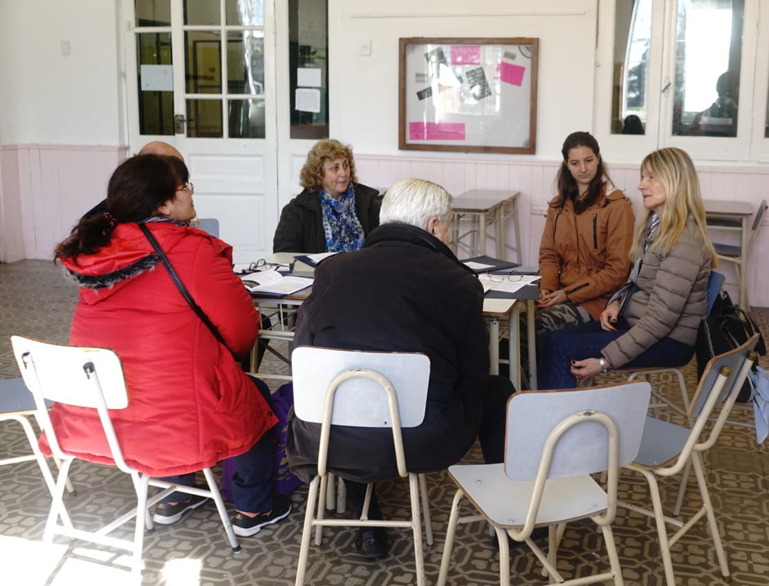 oscar_ojea's tweet photo. Una memoria agradecida, una esperanza comprometida.
Seguimos en cada grupo aportando que necesitamos para llevar adelante nuestros sueños de una Iglesia pobre para los pobres.
#AsambleaDiocesana https://t.co/rj1pDwIKYO