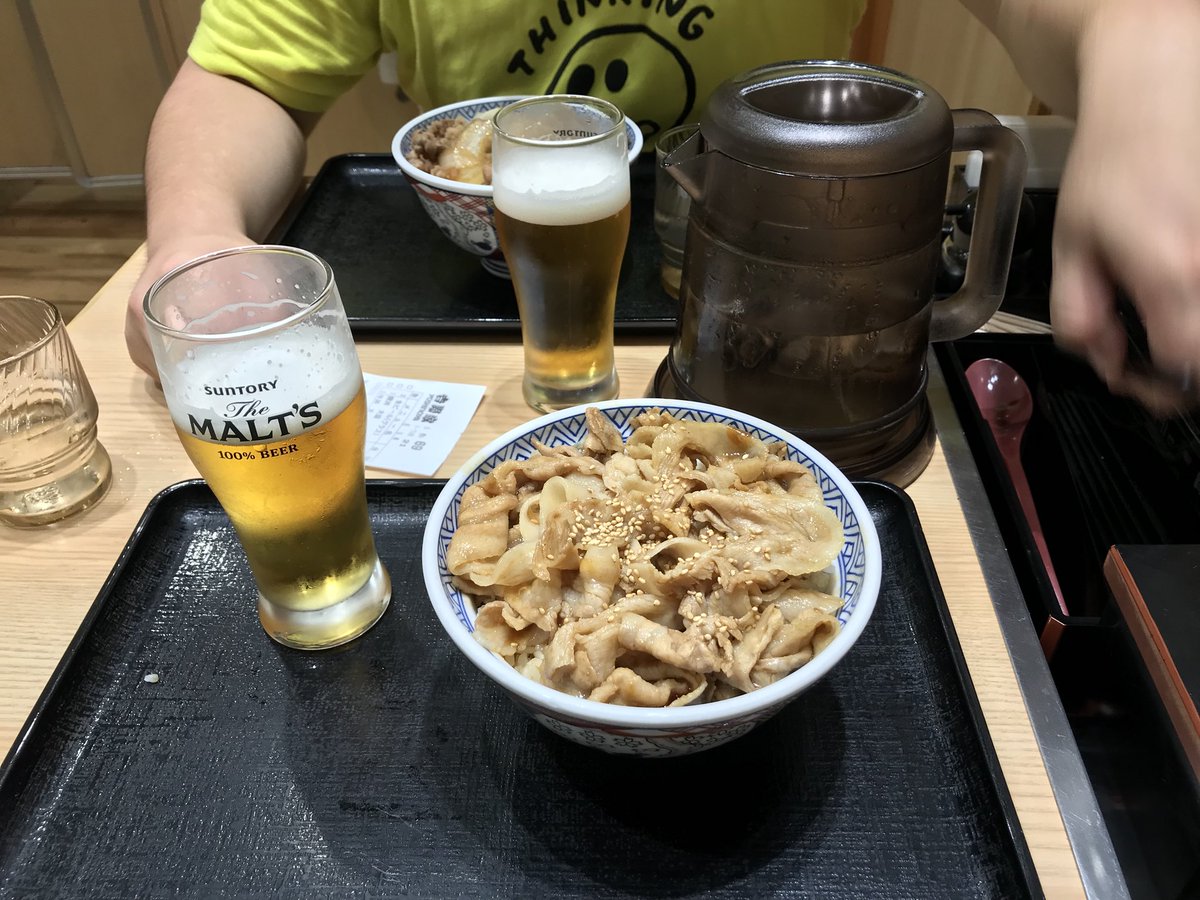 0609Tak's tweet photo. フィリピン行ってきやす！
日本食最後が吉野家になるなんて笑 https://t.co/rXCFGO5rLK
