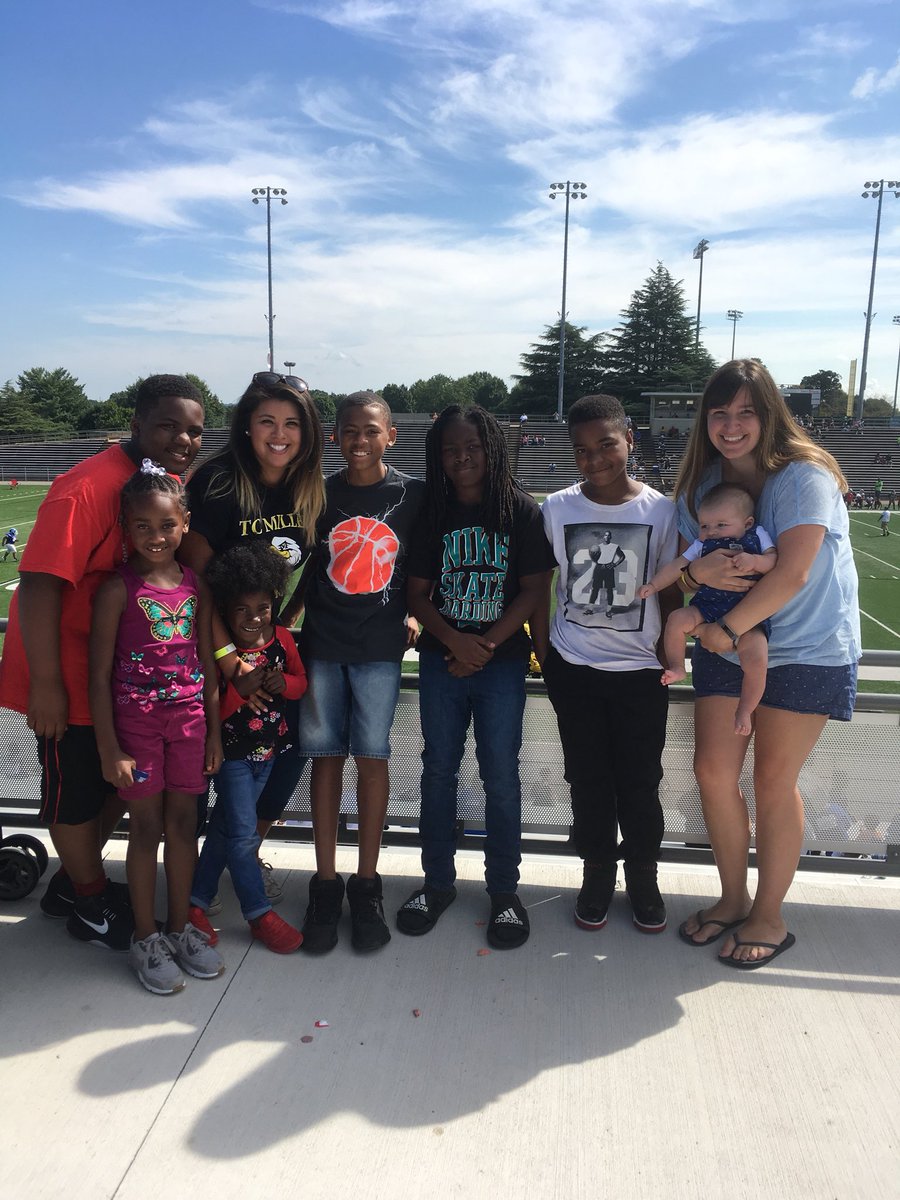 LoveFromMissM1's tweet image. @MathUpToParr and I had a great morning cheering on our TCM boys at the football jamboree with these #TCMAlumni #TCMSoars #ReinvestLCS