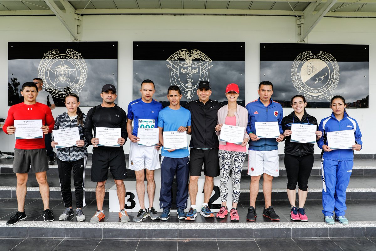 PosgradosPonal's tweet photo. Felicitaciones a nuestros ganadores en el reto #Crossfit #RunningEspol
#Deporte #DejaTodoPorAlguienMas #ElGustoDeAyudarNosAcerca 🎖️ https://t.co/OnU9nf1dX5