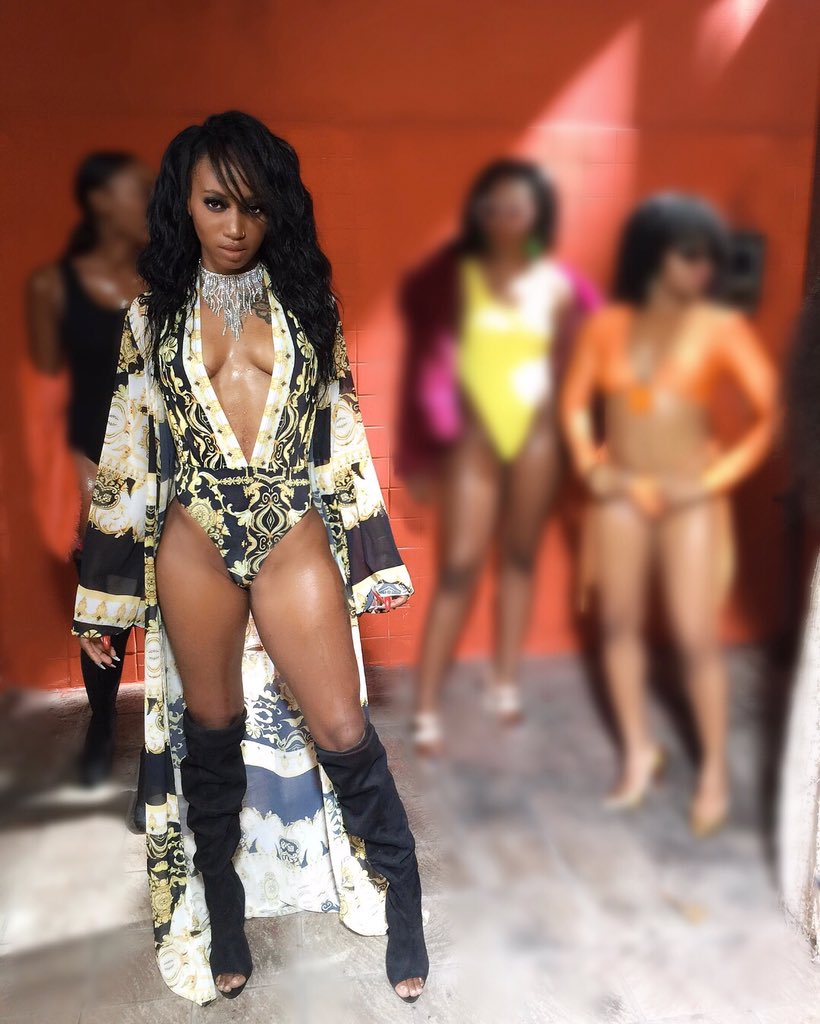RebLRocR's tweet photo. STYLED to ROC
#bts #VideoShoot #HotWorld https://t.co/XNnNqgbRzV