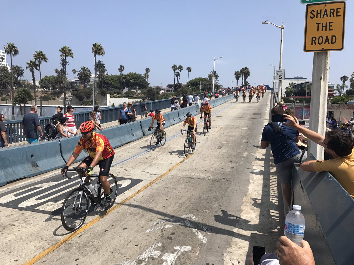 JBA_LA's tweet image. Beautiful day at the beach as dozens of active duty &amp;amp; retired Firefighters arrive from week long Fire Velo ride - San Francisco to Santa Monica Pier, to raise money to fight cancer in the fire service. #IAFF #SFFD #SMFD