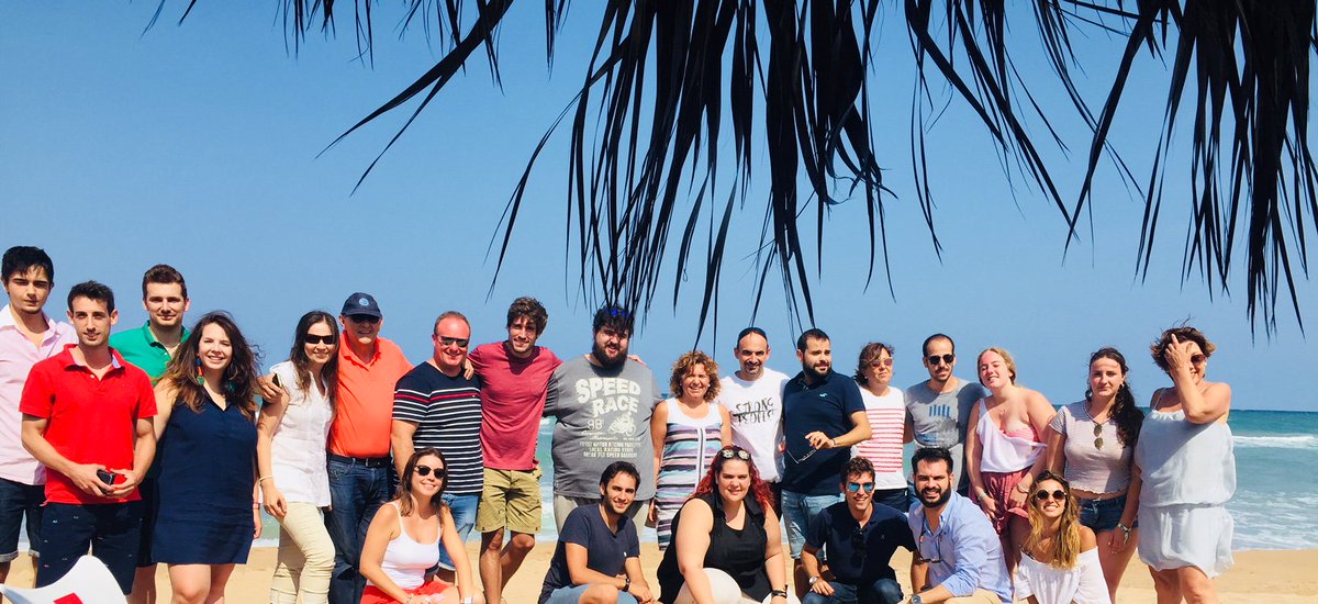 ppcv's tweet photo. .@isabelbonig asiste a la comida de fin de verano organizada por NNGG de Xeraco https://t.co/z1WXz7kizc https://t.co/55g34lVdXm