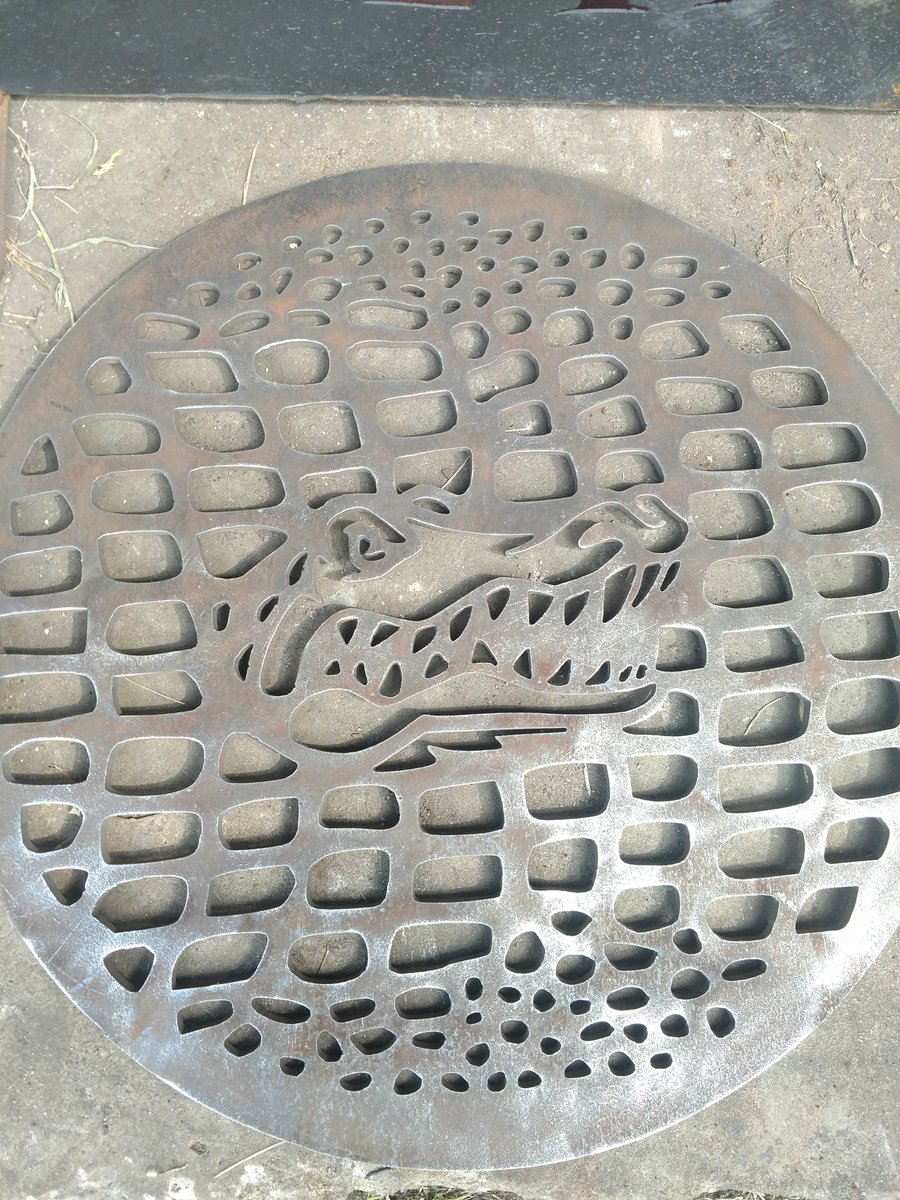 Ok my fellow Gators, custom gator skin grilltop GIVEAWAY, Oct 1st. I can make this in any size and any shape to fit your current grill. 1/4 inch thick steel garuanteed for 10 years. Follow and retweet to be entered.