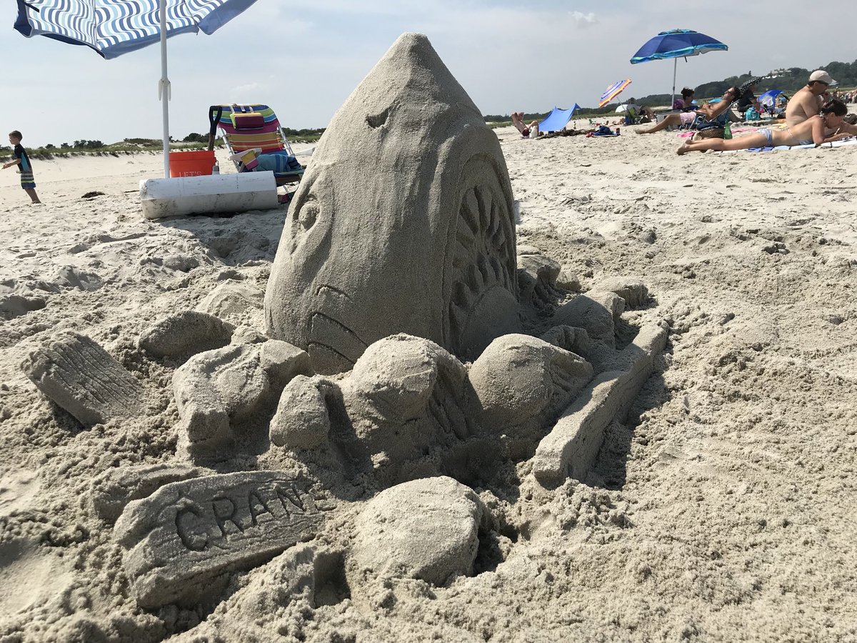 creativevolk's tweet photo. Be careful out there kids @CraneBeachMass https://t.co/n4Bn2LX1aX