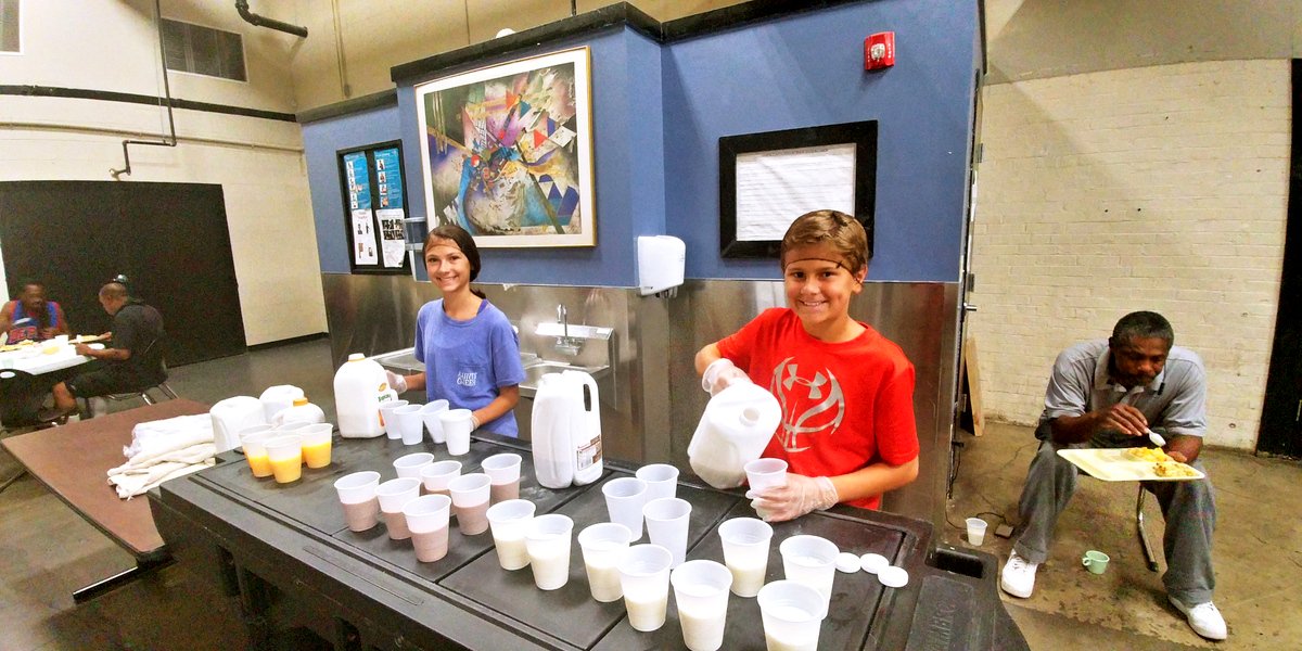 hopefaithkc's tweet photo. Grateful and blessed for the wonder breakfast that the volunteers from @kcascension bring the last Saturday of every month! Thank you for being a wonderful part of our community!
#BlessedBreakfast #Volunteer #MakeAnImpact https://t.co/ZhwA3ipMt3