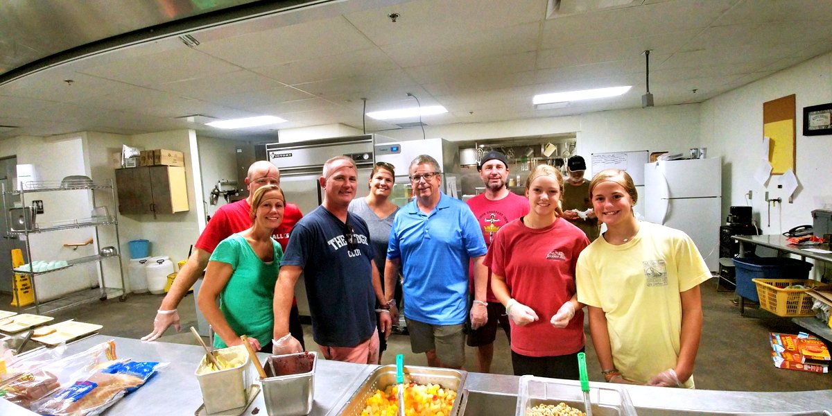 hopefaithkc's tweet photo. Grateful and blessed for the wonder breakfast that the volunteers from @kcascension bring the last Saturday of every month! Thank you for being a wonderful part of our community!
#BlessedBreakfast #Volunteer #MakeAnImpact https://t.co/ZhwA3ipMt3