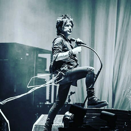 indoboy45's tweet photo. #indochine #festivals2016
#memories
Charleville-Mezières (08) Festival 'Cabaret Vert' (Stade Bayard) Scène Zanzibar 25.08.2016
#nicolasirkis #olidesat #borisjardel https://t.co/VRmRe99uOD