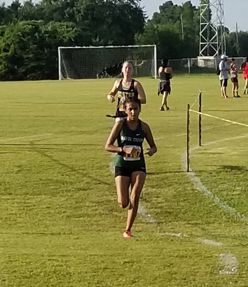 MaydeCreekXCTF's tweet photo. Congrats to our Ram Runners of the week from last week...Seniors Jennifer & Iran! @iran_reyes14 #MaydeForThis #hardworkingrams https://t.co/6iUg9XSfWd