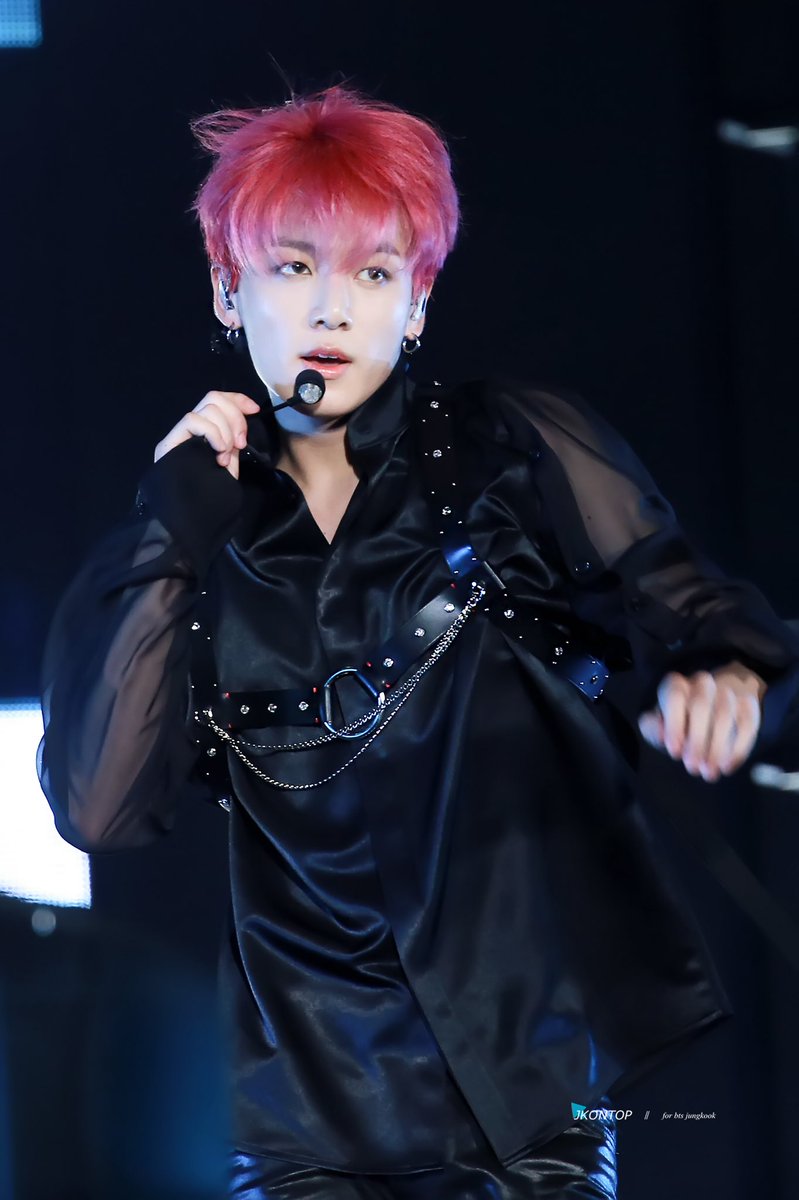 btsxpics's tweet photo. https://t.co/eaPXEjVDbS