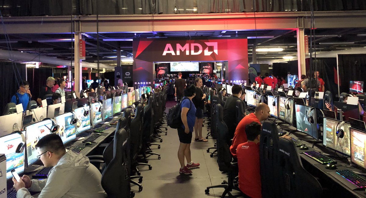 In video game heaven <a href="/AMDGaming/">AMD Gaming</a> #AMDredteam #contest <a href="/LetsGoToTheEX/">letsgototheex</a>