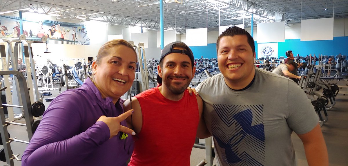 fmeeagles's tweet photo. Look who I ran into❗Champion administrators continuously improving our A-GAME!!! 💯🔝📣 Let's do this!! https://t.co/YZGt2L5rcO