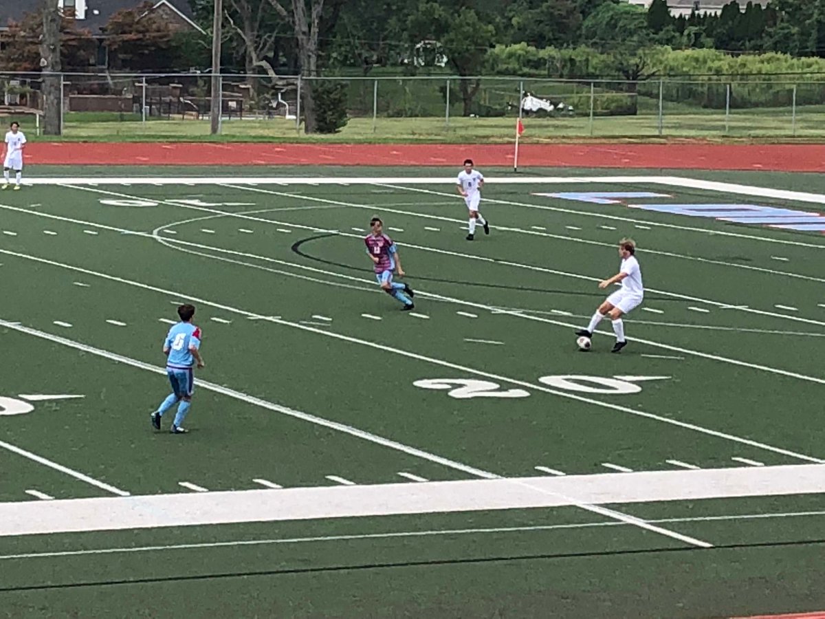 FHSKnightsAD's tweet photo. Knights kicking off the soccer season at Parkway West. https://t.co/Yntob120T6