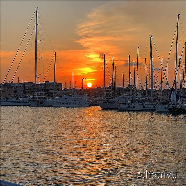 Atardecer en Torrevieja.
.
.
.
.
#torrevieja #españa #spain #atardecer #sunset #sunsetbeach #playa #beach #holidays #boat #boatrip ift.tt/2BNbzXw