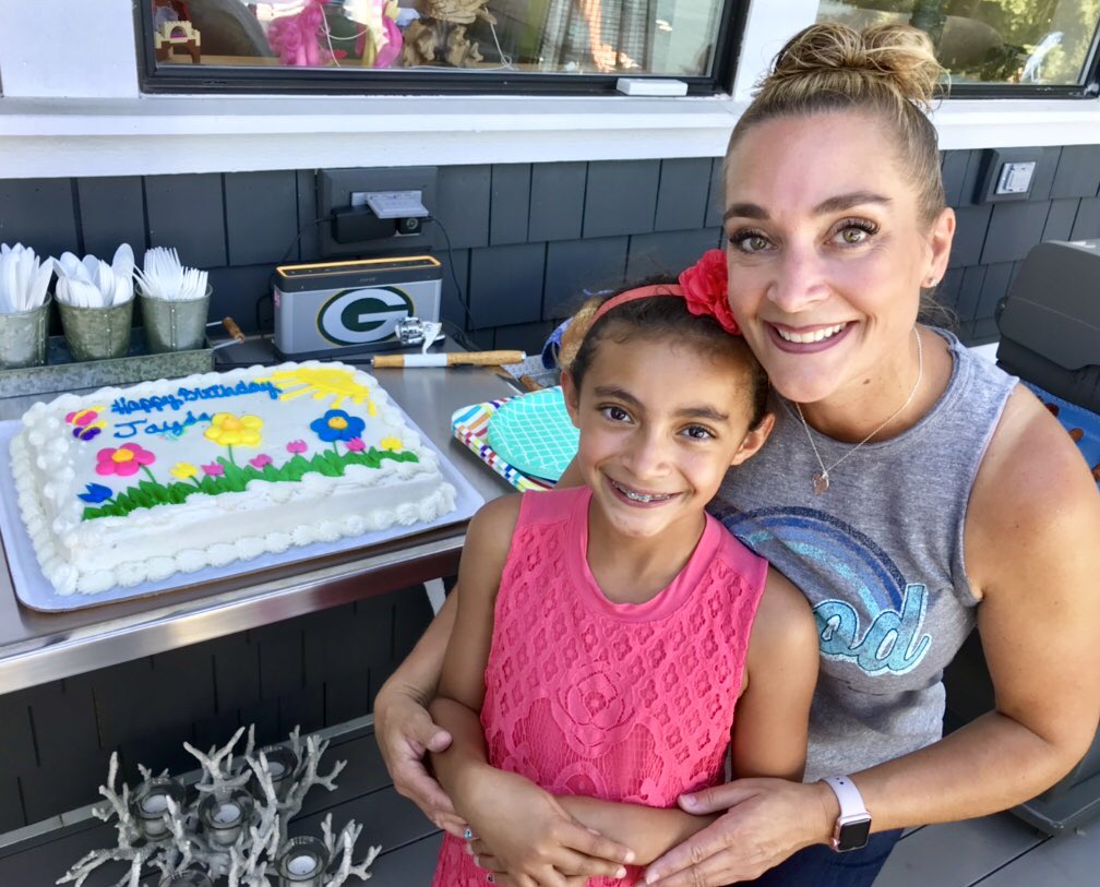 Wishing this beautiful lady, my wife JAMIE a very HAPPY BIRTHDAY!!🎉 MAY  GOD ALWAYS BLESS YOU and enjoy your day!!🙏🏽WE LOVE YOU SO MUCH BABE!!😻, image size:1008x813