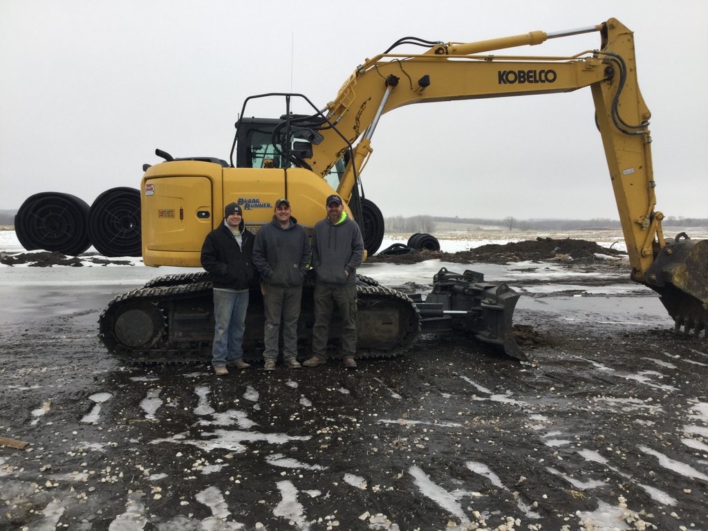 TimewellPipe's tweet photo. Get to know #DrainageContractor of the day Quality Drainage Solutions from Sac City, Iowa at this year's #FPS18 #tilingdemos. Tiling demos run from Noon - 1:30 daily. Hope to see you there! #tile18 #DrainageRush
https://t.co/eKhUrQycaF https://t.co/l0Wh8xbTeX