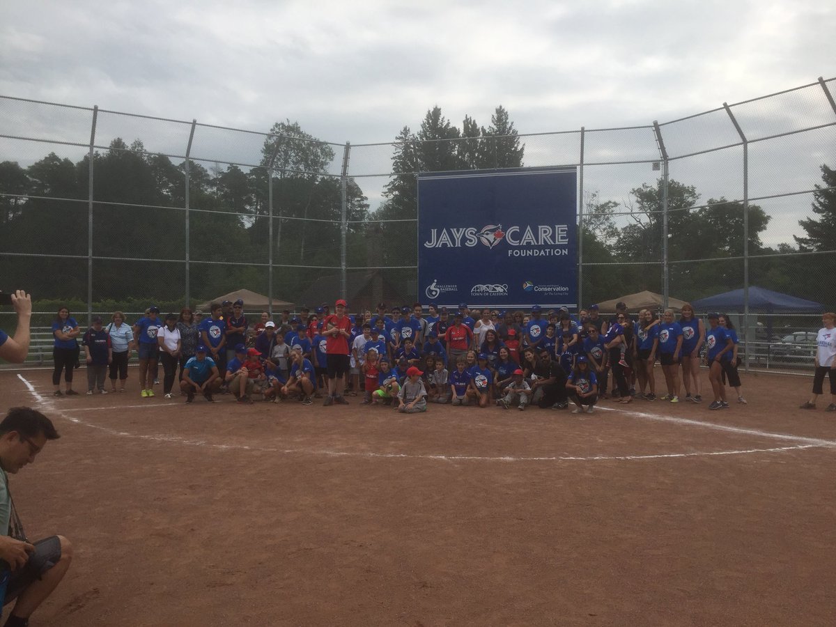 Cald_Challenger's tweet photo. Another great season of Challenger Baseball sadly comes to an end. Thanks to all the great volunteer buddies, coaches and executive for all the help in making this a great season. thank you to our sponsors.   See you next year. @JaysCare @BoltonCamp @TownofCaledon @BoltonBraves67 https://t.co/mxFcSzqA4R