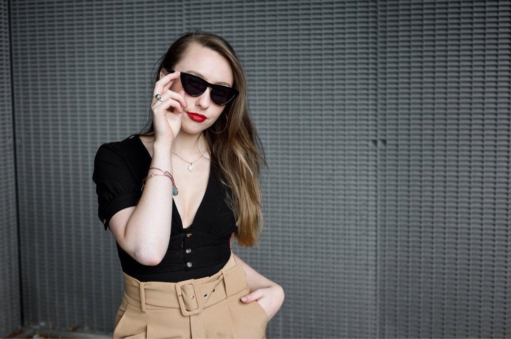 sarahedel_'s tweet photo. Bringing that wardrobe into Autumn with @ontrend_eu ✨🍂🌛 Full look on https://t.co/aTOwXWzL1c #PinkSars #Collab #Ontrend #AutumnWardrobe https://t.co/XyFwjZ5v5T