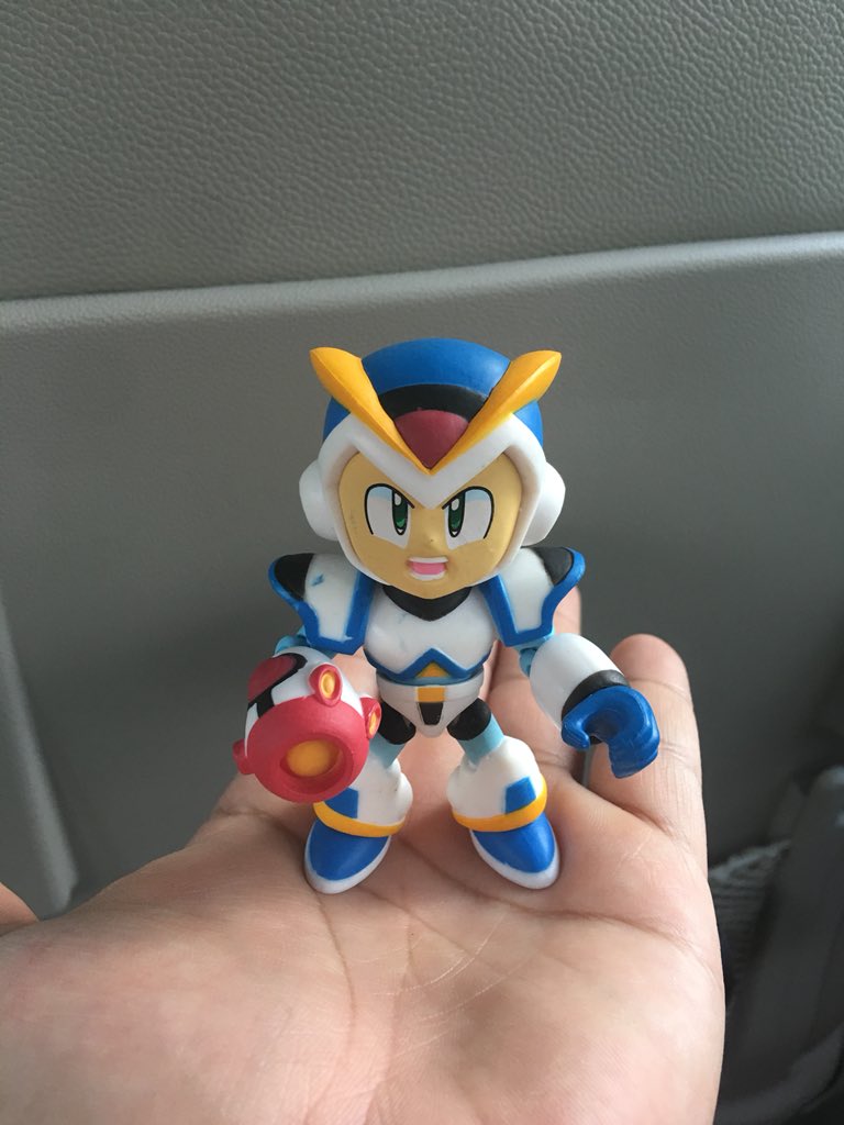 Swordfish00830's tweet photo. I dip into 2 more @LoyalSubjects @MegaMan #ActionVinyl figures and got the one I really wanted the X armor. Not sure if I should stop or collect them all π. https://t.co/rUyW8EB5gb
