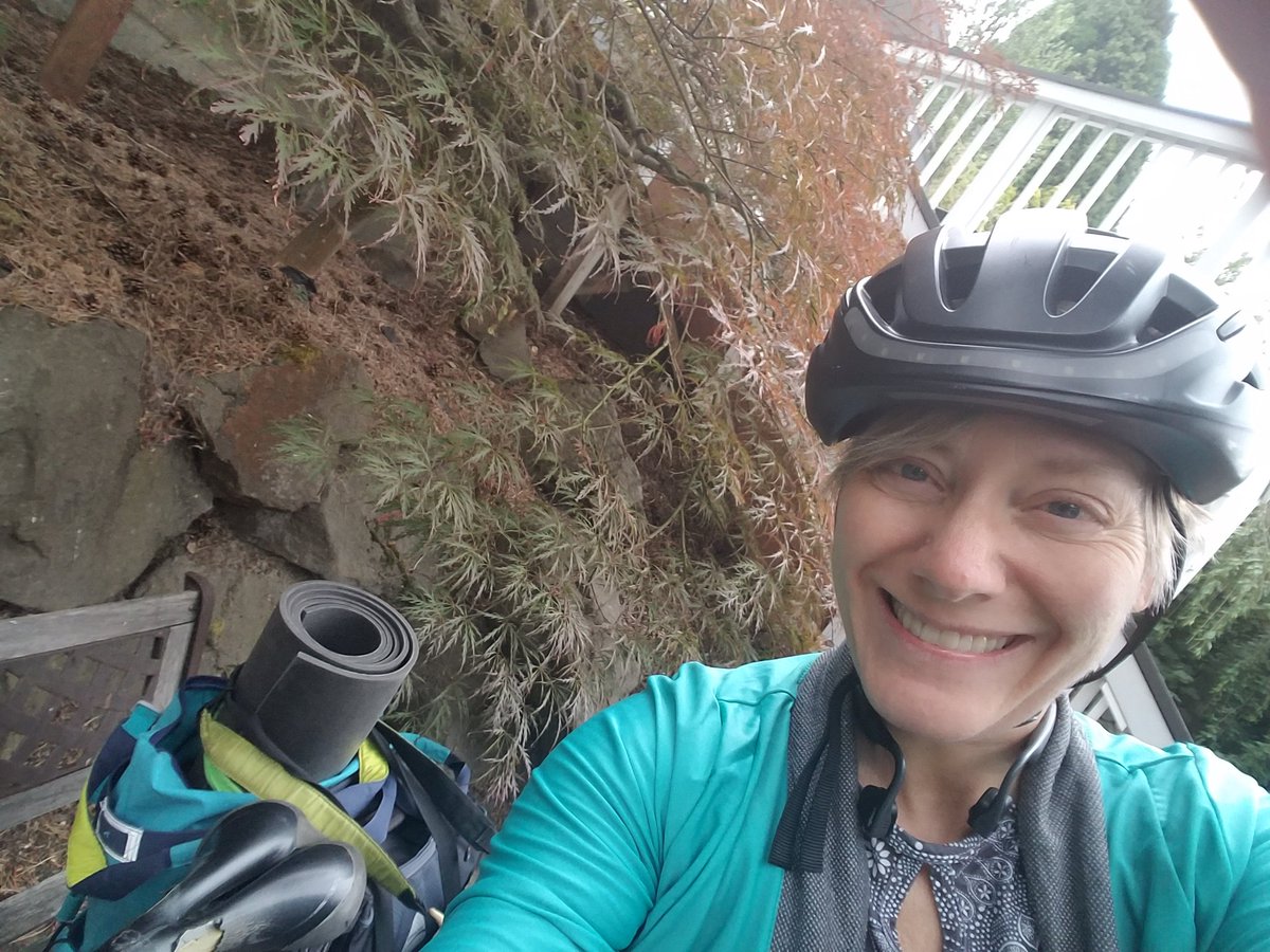 BarbChamberlain's tweet photo. Heading out for Day 3 of #100ActiveDays--biking to yoga and back. #ThisIsHowIRoll https://t.co/Q8pgT06NNX