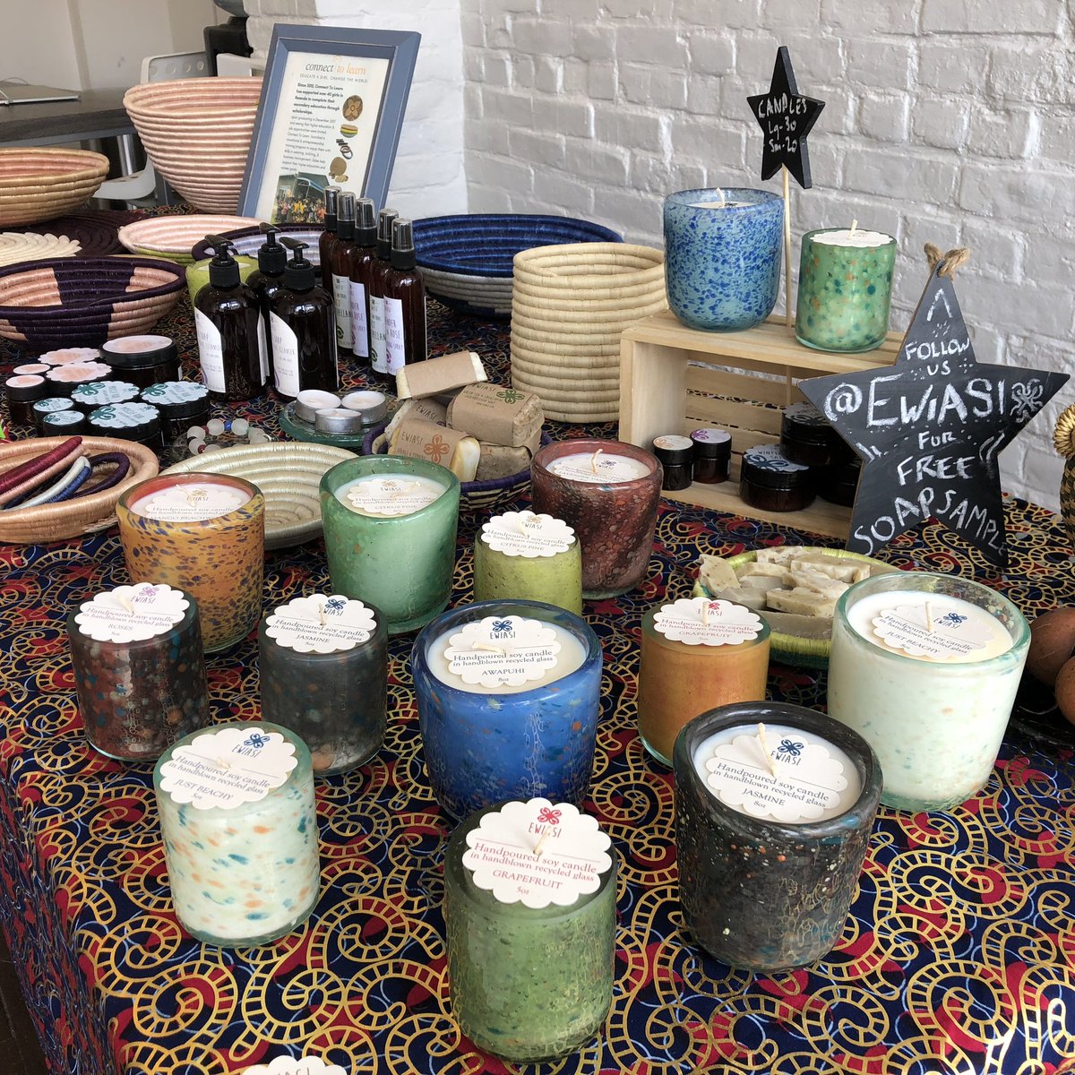 Ewiasi's tweet photo. Hey there #jerseycity!! Come down to our #popup st Downtown 234 Gallery and support #smallbusiness &amp; #fairtrade https://t.co/YLKTlwly45