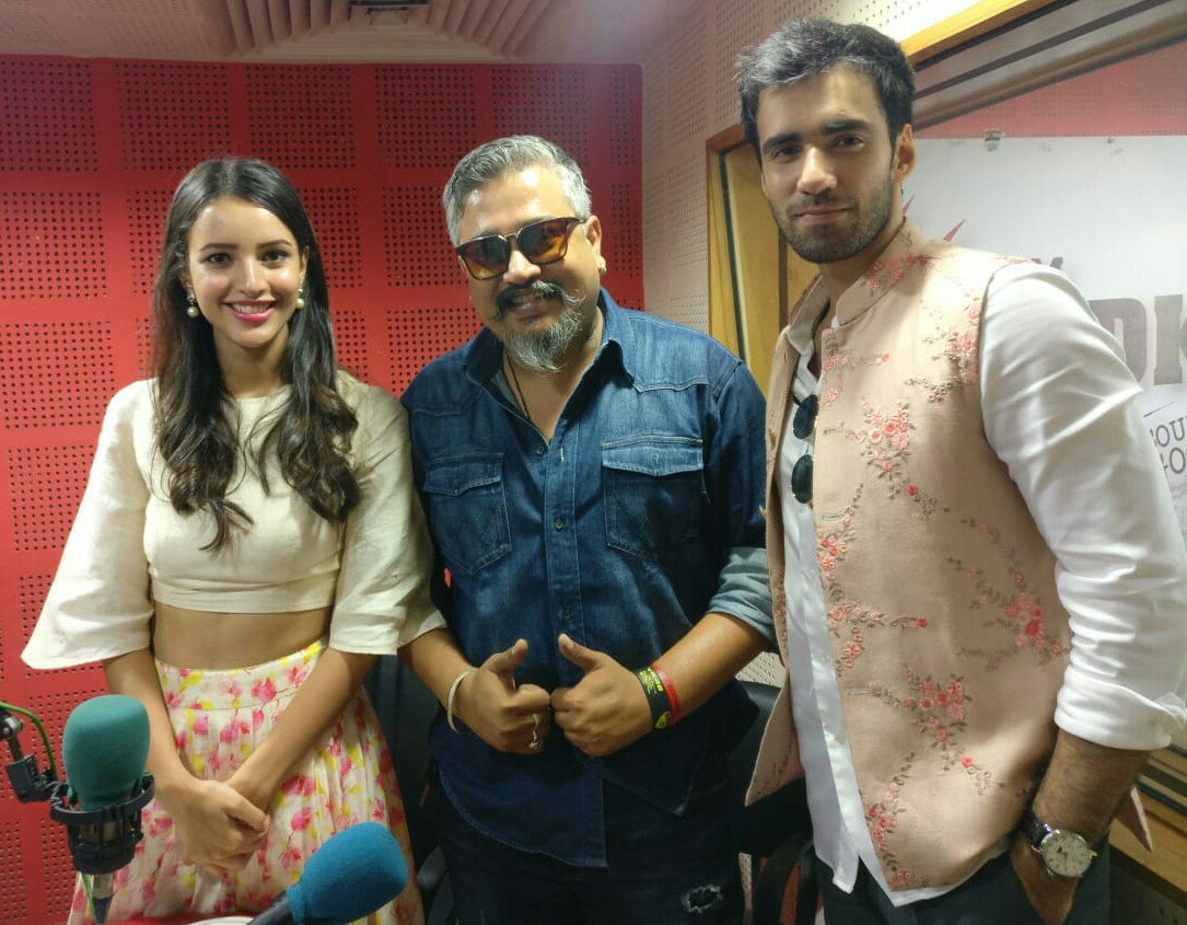 fm_tadka's tweet photo. Great #movies  are the result of some great and creative minds behind them along with fabulous team work. Exclusively in conversation with #Starscast of #LailaMajnu #movie @tripti_dimri23 @avinashtiw85 @1mti4z_ali and #SajidAli with @TadkaRJAmit  and @SufiOnAir.
#ImtiazAli https://t.co/mrhD780sJU