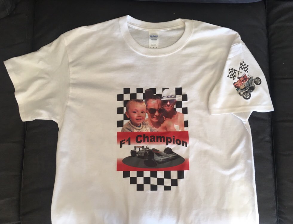 ExploringSenses's tweet image. Today we made a lovely custom tshirt &amp;amp; tote bag combo for a young man who wanted to make a special birthday gift 4 his bro.
We used photos &amp;amp; designed some graphics. You can do this 2 @ our ES MakerLab.
#diygraphics
#bespokedesign 
#customtshirt
#imadethis 
#brighton
#esmakerlab